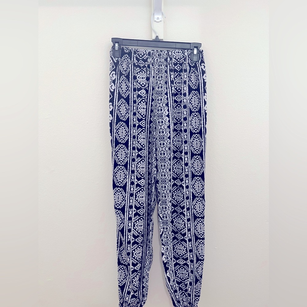 Ambiance Apparel Black and White Pants - Size Small